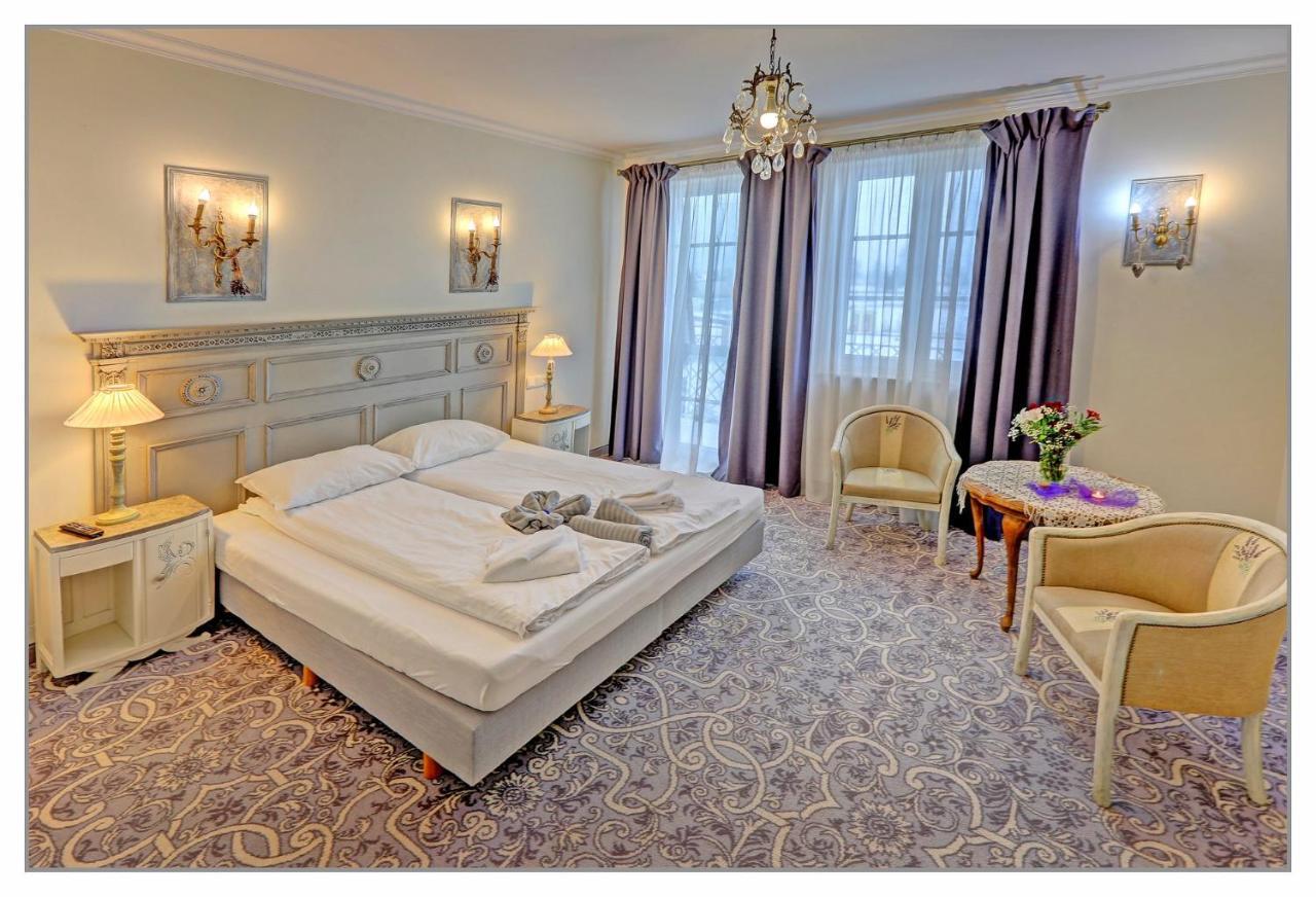 Miod Lawenda Hotel Biardy Buitenkant foto