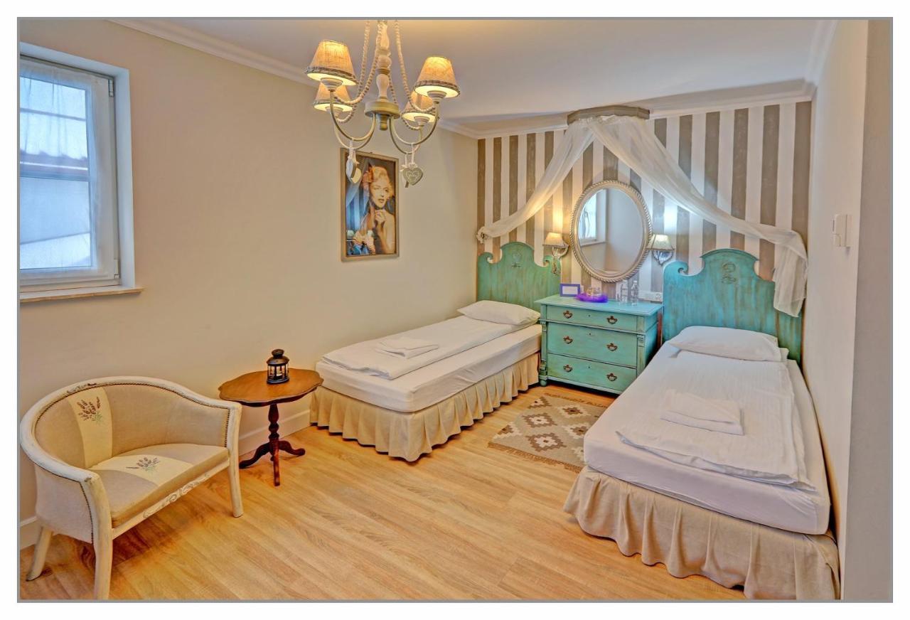 Miod Lawenda Hotel Biardy Buitenkant foto
